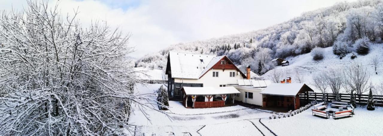 Olimpia Villa Tibod Exterior foto