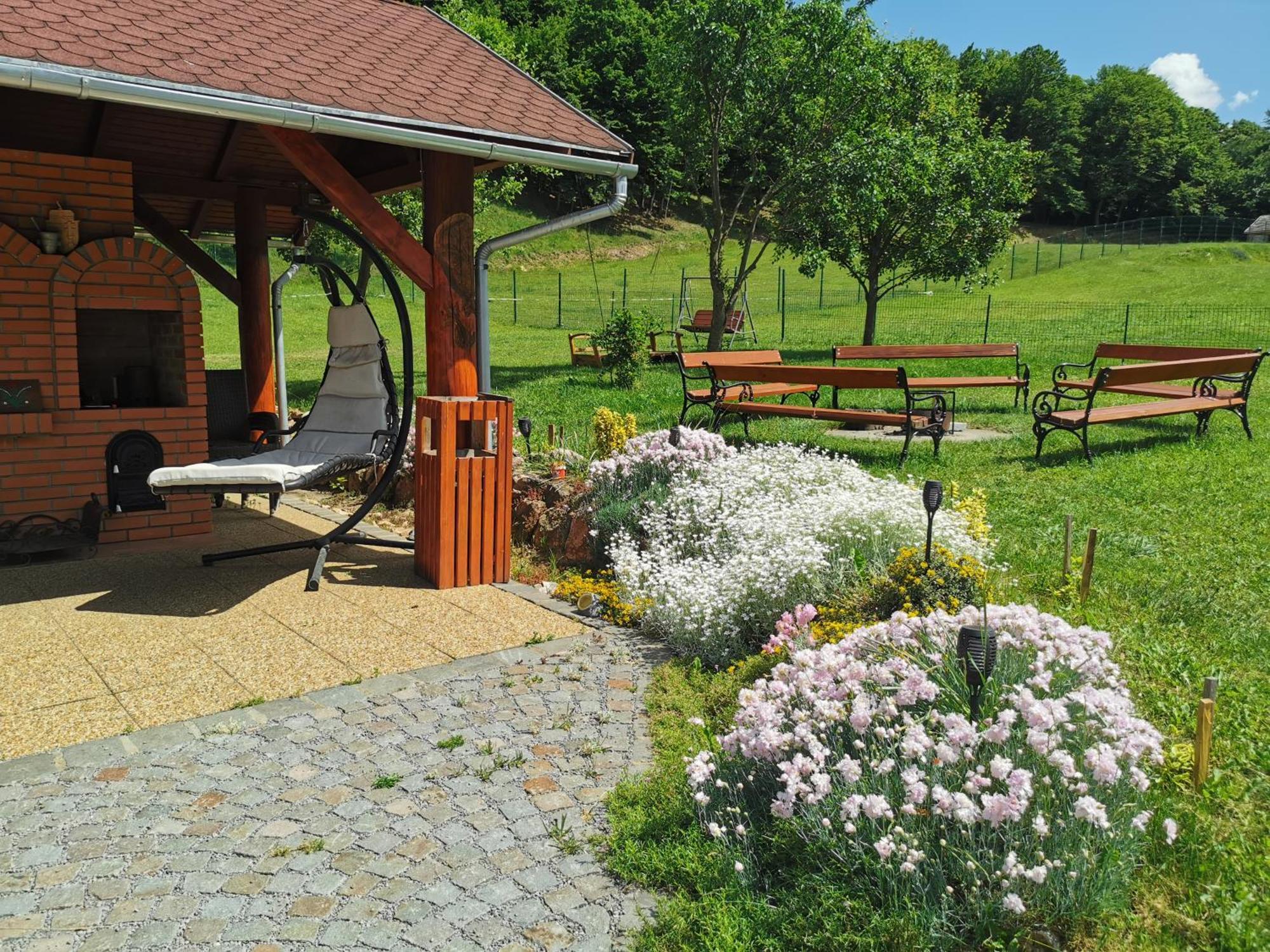 Olimpia Villa Tibod Exterior foto
