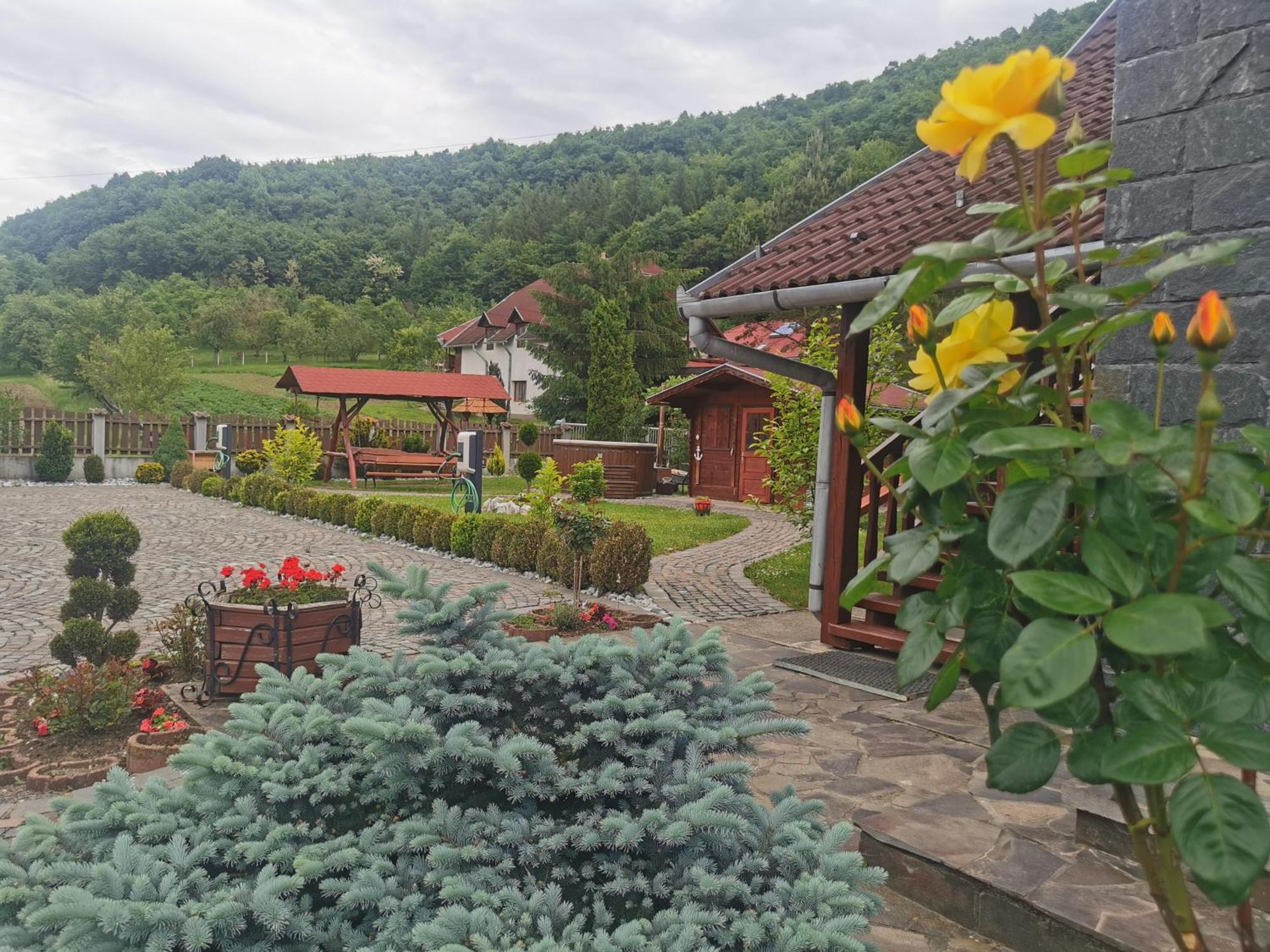 Olimpia Villa Tibod Exterior foto